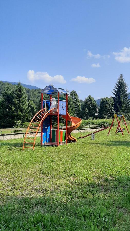 Kuca Za Odmor Forest Dream U Blizini Rijeke Kupe Plesce Ngoại thất bức ảnh